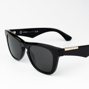 NEW Burberry BE4426 300187 Black Grey Square Unisex Sunglasses BE 4426